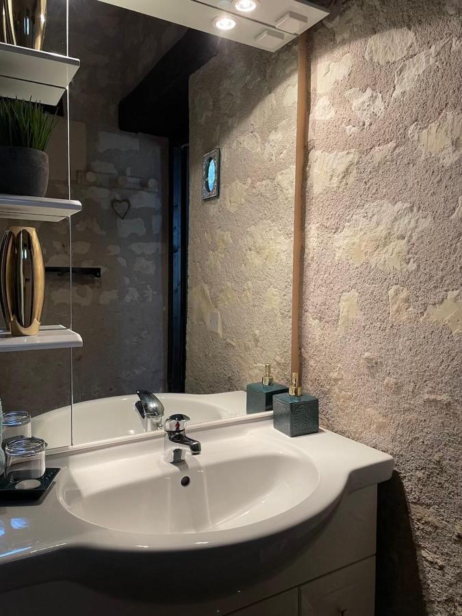 Hotel Le Relais, La Dormance, Le Bois Dormant Châteauvieux Esterno foto