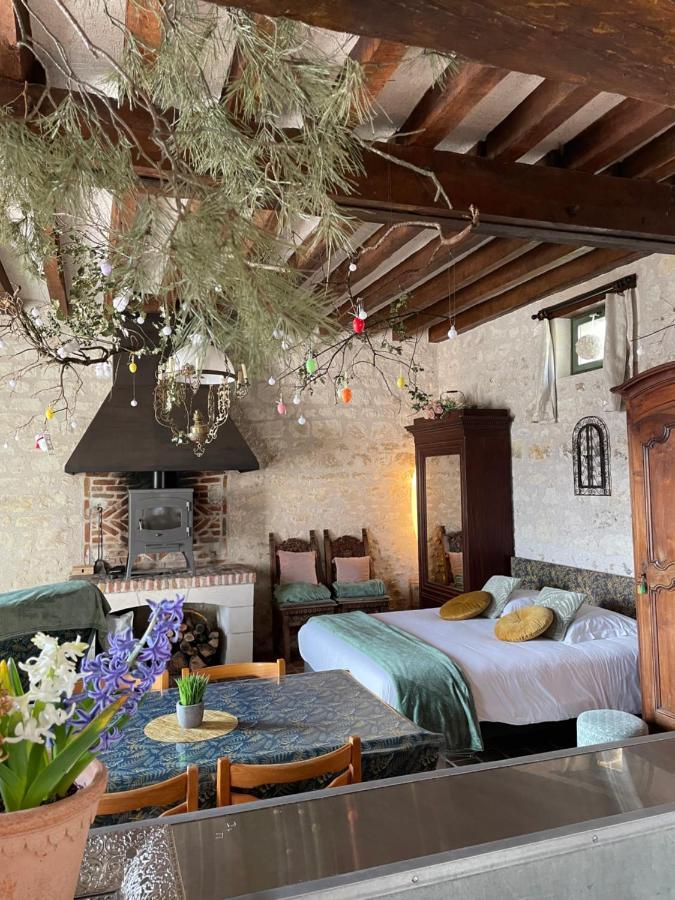 Hotel Le Relais, La Dormance, Le Bois Dormant Châteauvieux Esterno foto