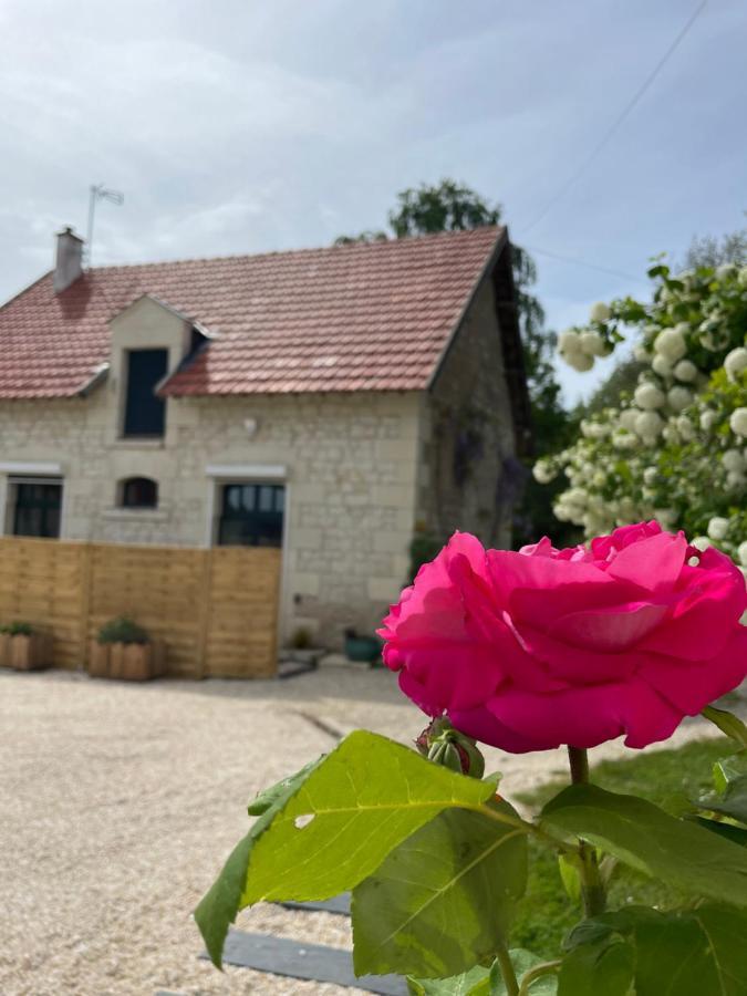 Hotel Le Relais, La Dormance, Le Bois Dormant Châteauvieux Esterno foto