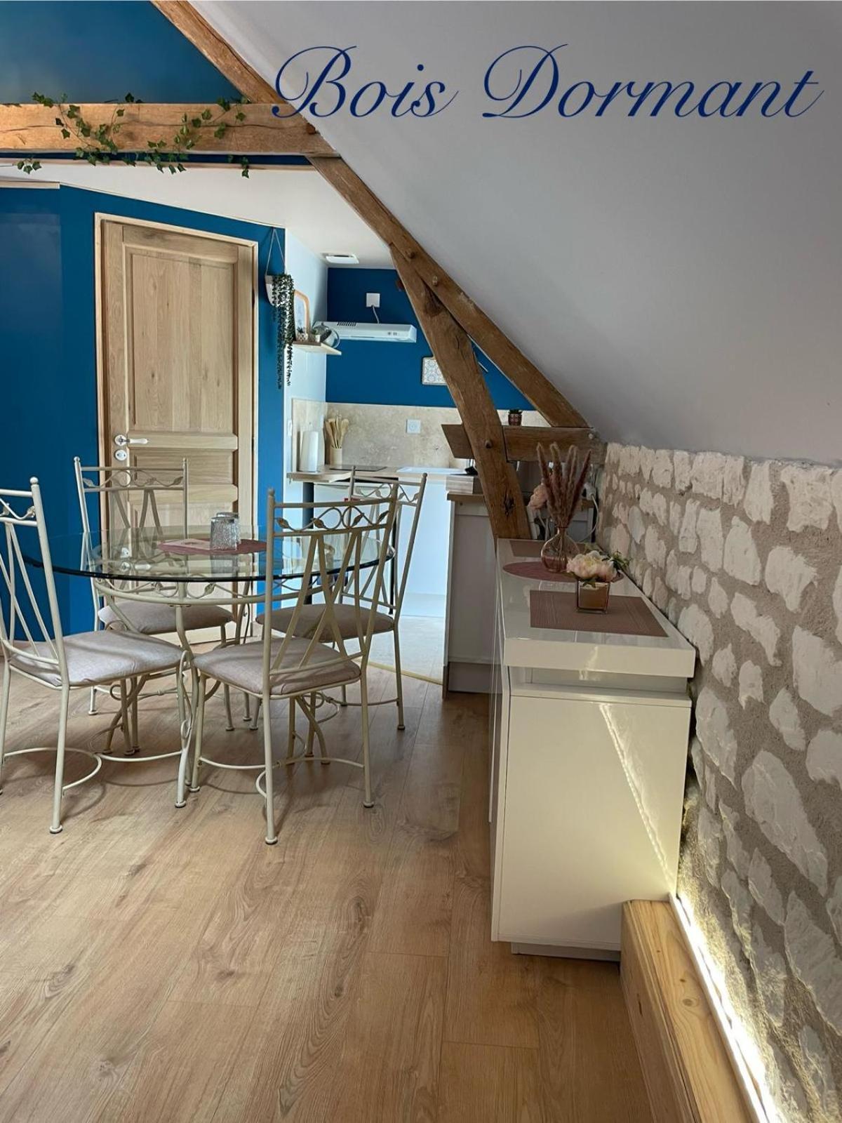 Hotel Le Relais, La Dormance, Le Bois Dormant Châteauvieux Esterno foto